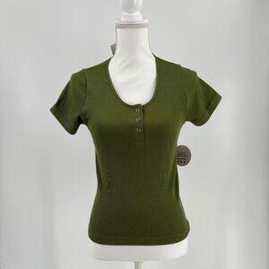 Casual Chic Ribbed Olive Green Earthy Short Sleeve Henley Top Forever 21 JuniorL